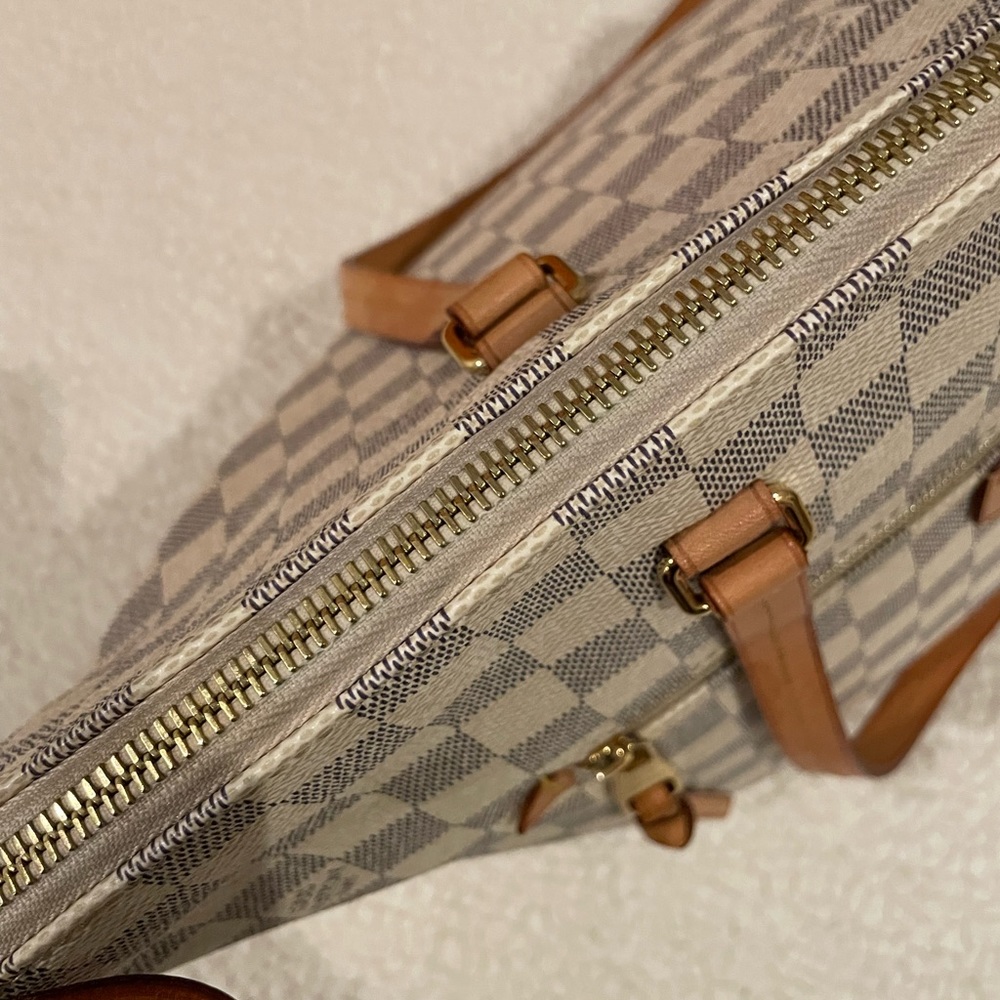Louis Vuitton Iena MM in Damier Azur - Picture 6 of 15